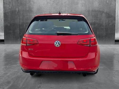 2017 Volkswagen Golf GTI 2.0T S 4-Door
