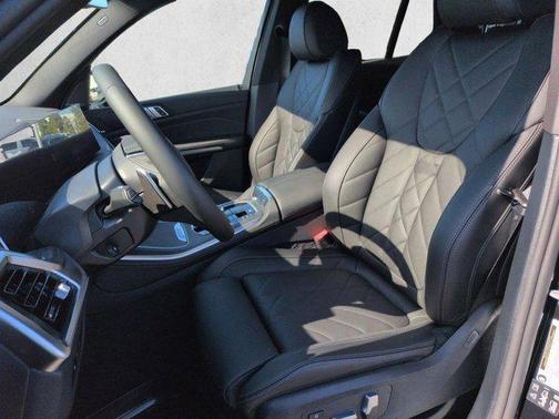 Black Sapphire Metallic 2026 BMW X5 xDrive40i