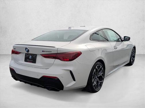 2025 BMW M440 i xDrive