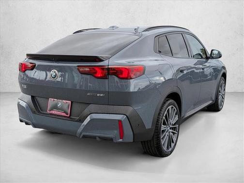 2025 BMW X2 xDrive28i