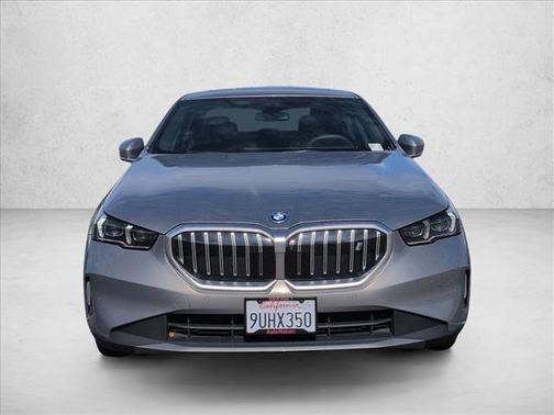 2025 BMW i5 eDrive40