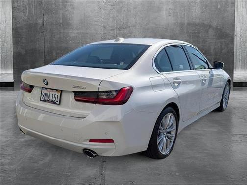 2024 BMW 330 i