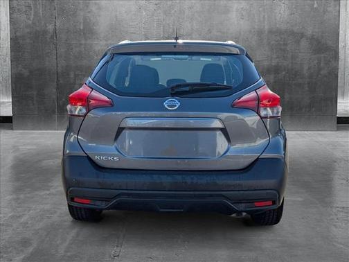 2019 Nissan Kicks S