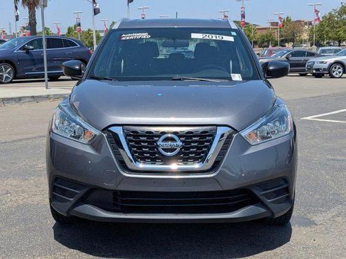 2019 Nissan Kicks S