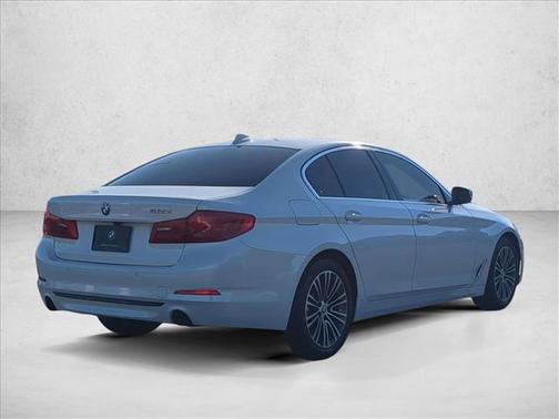 2019 BMW 530 530i