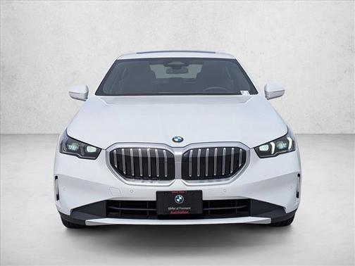 Alpine White 2026 BMW 530 xDrive
