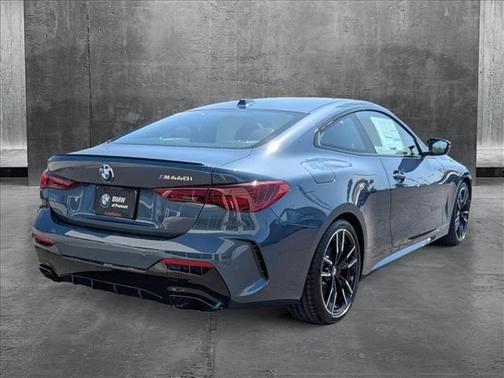 2026 BMW M440 i