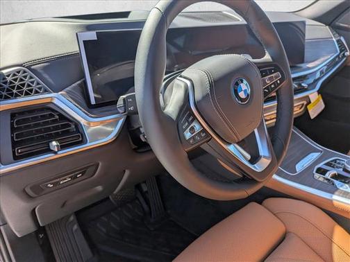 Mineral White Metallic 2026 BMW X5 PHEV xDrive50e