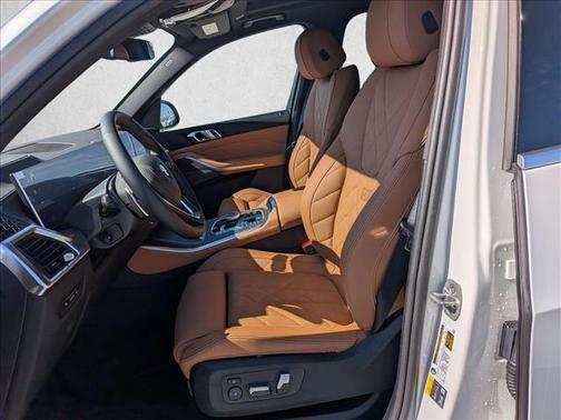 Mineral White Metallic 2026 BMW X5 PHEV xDrive50e