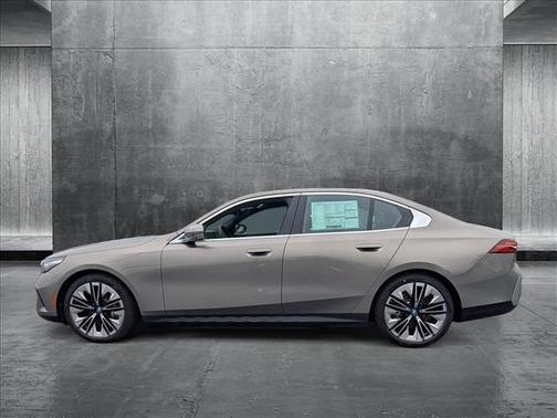 2025 BMW i5 eDrive40