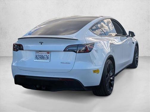 2022 Tesla Model Y Performance Dual Motor All-Wheel Drive