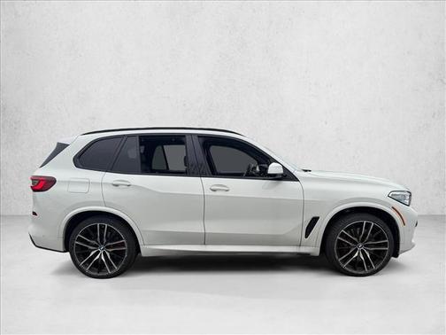 2023 BMW X5 M50i