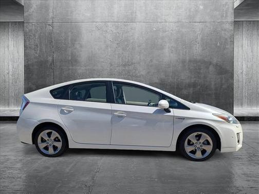 2010 Toyota Prius V