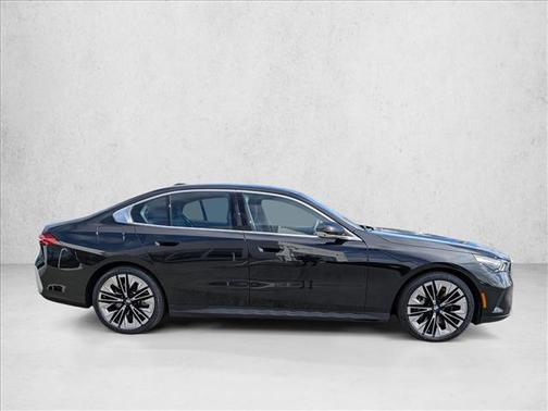 2025 BMW 540 i xDrive
