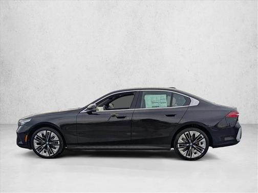 2025 BMW 540 i xDrive