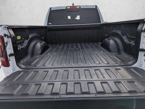 Bright White Clearcoat 2022 RAM 1500 Laramie