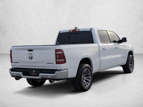 Bright White Clearcoat 2022 RAM 1500 Laramie