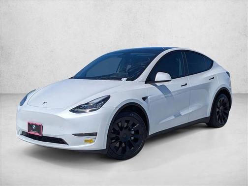 Pearl White Multi-Coat 2022 Tesla Model Y Long Range Dual Motor All-Wheel Drive