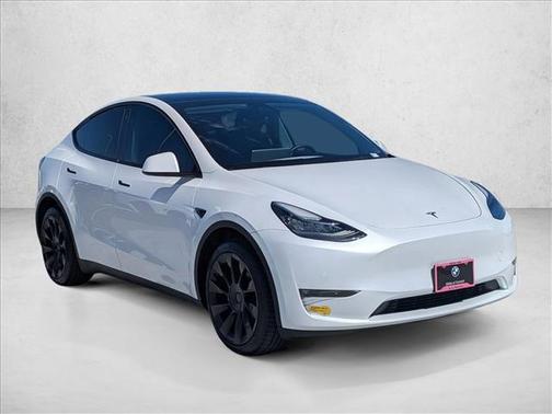 Pearl White Multi-Coat 2022 Tesla Model Y Long Range Dual Motor All-Wheel Drive