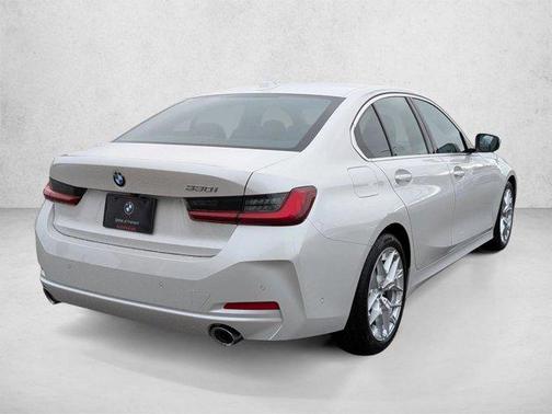 Mineral White Metallic 2025 BMW 330 330i