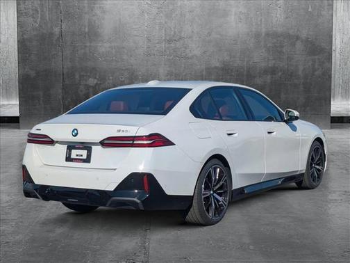 2025 BMW 530 i xDrive