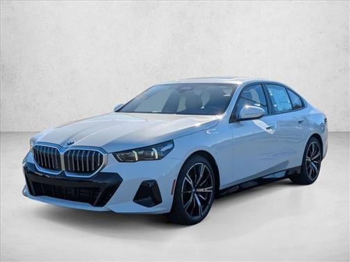 2025 BMW 530 i xDrive