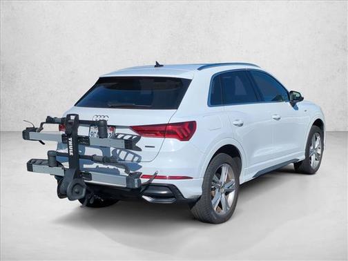 2022 Audi Q3 45 S line Premium