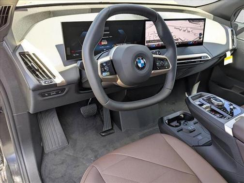 2026 BMW iX xDrive60