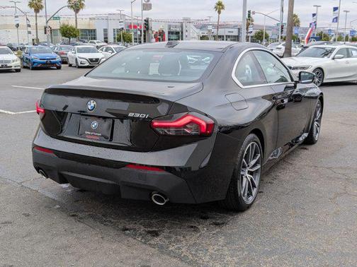 2023 BMW 230 i