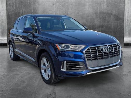 2022 Audi Q7 55 Premium
