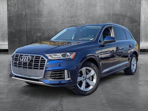 2022 Audi Q7 55 Premium
