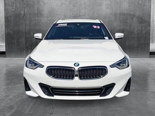 2023 BMW 230 i