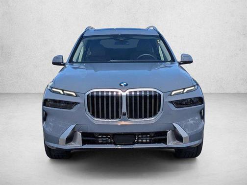 Sparkling Copper Metallic 2026 BMW X7 xDrive40i