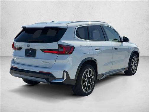 Mineral White Metallic 2026 BMW X1 xDrive28i