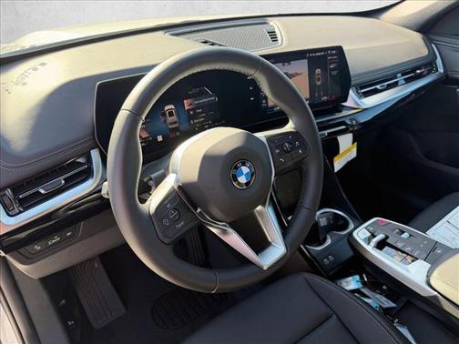Mineral White Metallic 2026 BMW X1 xDrive28i