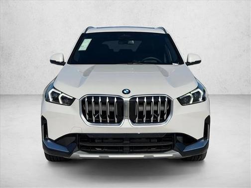 Mineral White Metallic 2026 BMW X1 xDrive28i