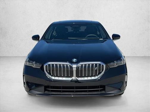 Black Sapphire Metallic 2026 BMW i5 eDrive40