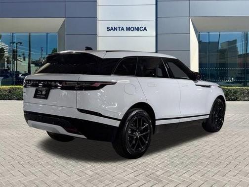 2026 Land Rover Range Rover Velar Dynamic SE