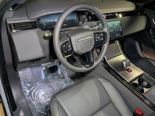 2026 Land Rover Range Rover Velar P250 Dynamic SE