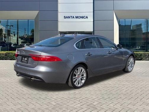 2020 Jaguar XF 25t Prestige