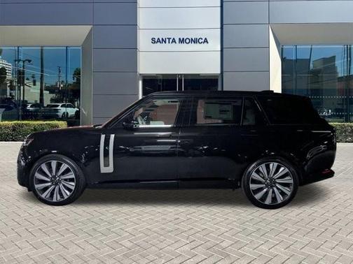 2025 Land Rover Range Rover P615 SV