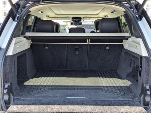 2023 Land Rover Range Rover P400 SE