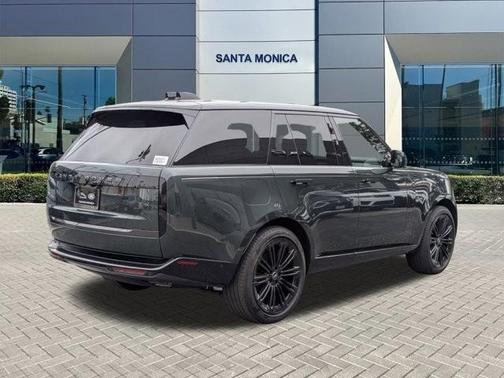 2025 Land Rover Range Rover P400 SE