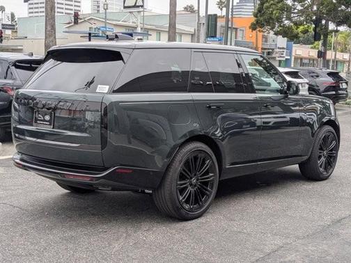 2025 Land Rover Range Rover P400 SE