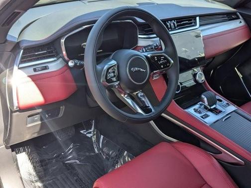 2025 Jaguar F-PACE P400 R-Dynamic S