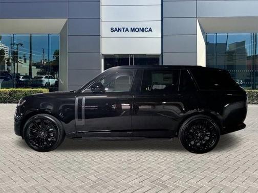 2025 Land Rover Range Rover P530 SE 7 Seat