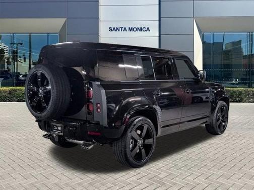 2025 Land Rover Defender P500 X-Dynamic SE