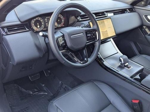 2026 Land Rover Range Rover Velar P400 Dynamic SE