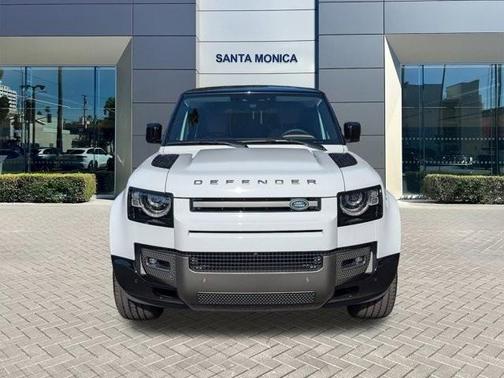 2025 Land Rover Defender P500 X-Dynamic SE