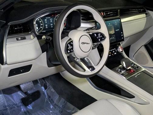 2026 Jaguar F-PACE P250 R-Dynamic S